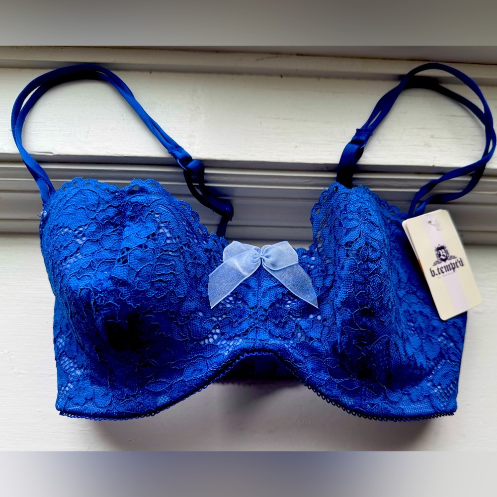 Lace Bras by B. tempt’d-2pack